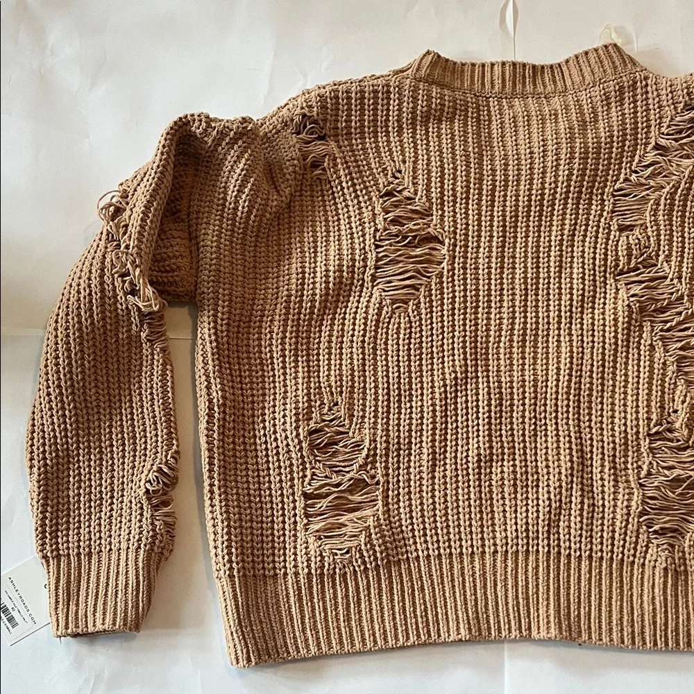 POL Tan Distressed Crew Neck Sweater woman’s oversized small beige chunky top - Picture 7 of 10